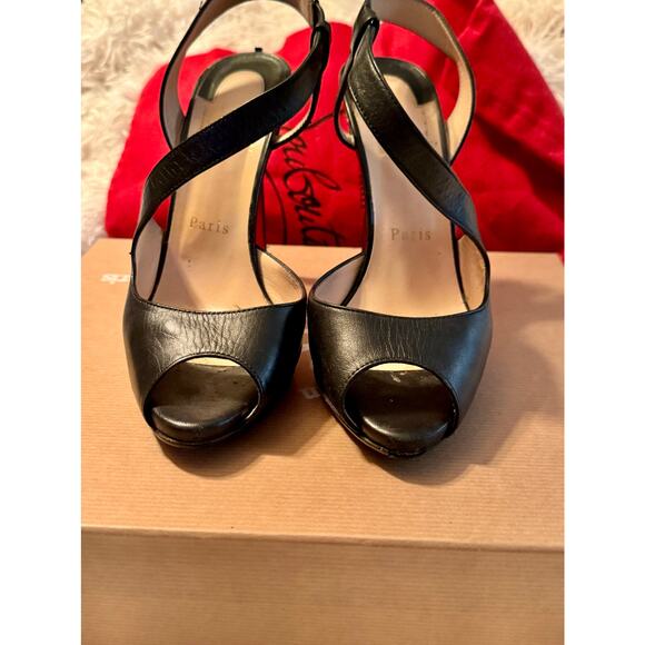 SOLD Christian Louboutin Viveka Leather Peep-Toe Pumps Size 7.5 - Picture 4 of 17